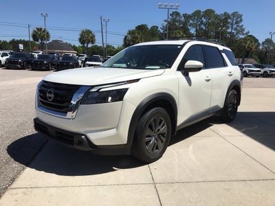 2024 Nissan Pathfinder SV