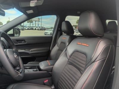 2025 Nissan Pathfinder Rock Creek®