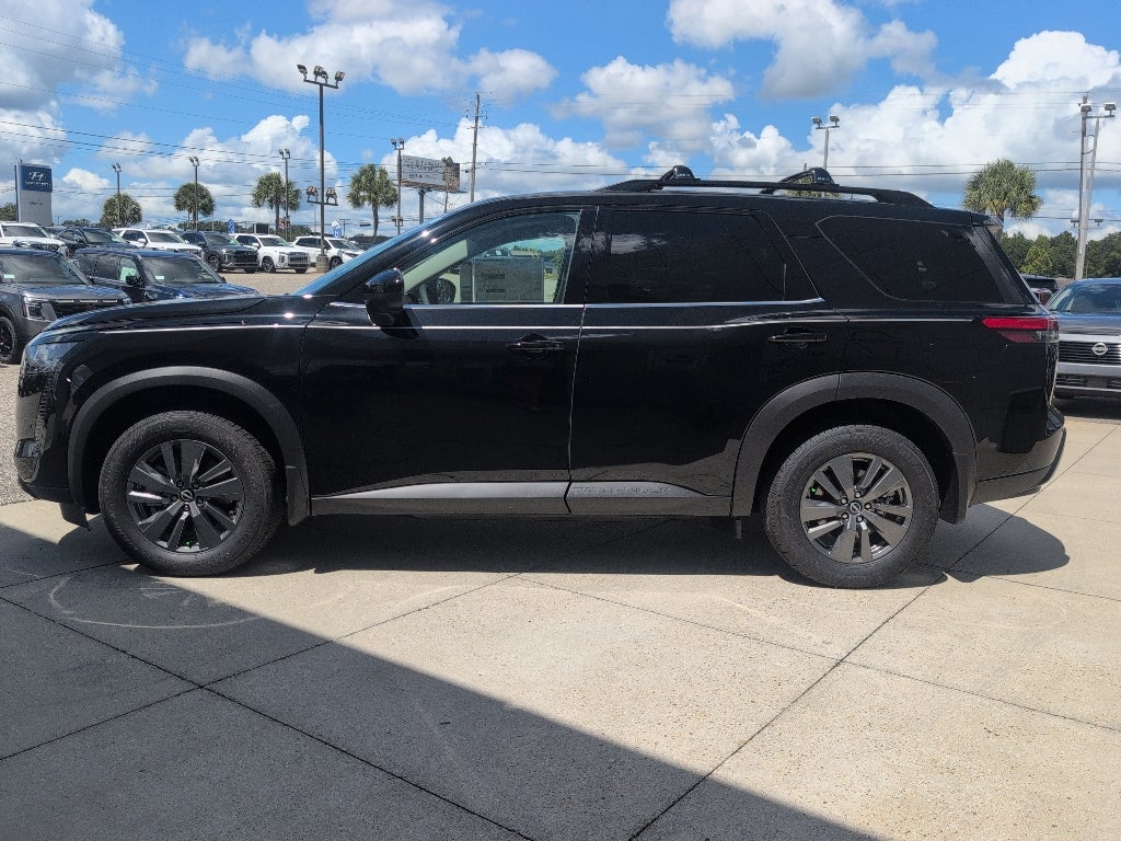2026 Nissan Pathfinder SV - Photo 6