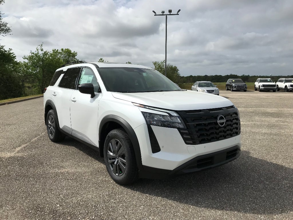 2026 Nissan Pathfinder SV
