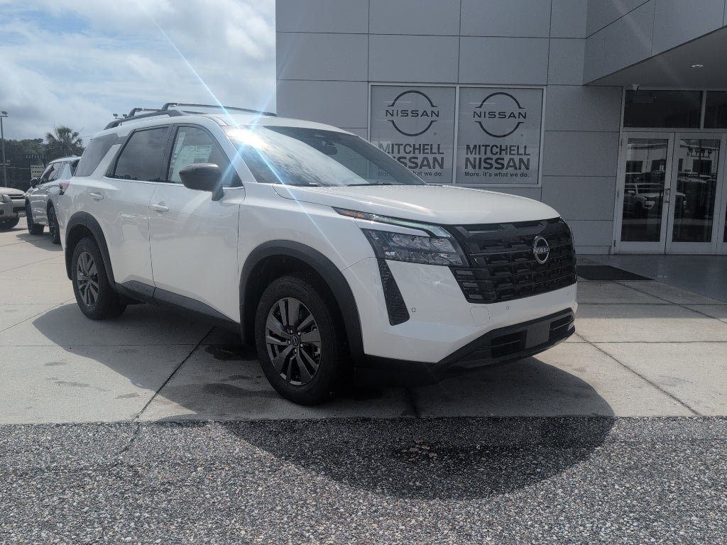 2026 Nissan Pathfinder SV 2WD's photo