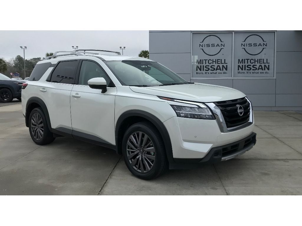 2024 Nissan Pathfinder SL