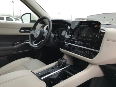 2024 Nissan Pathfinder SL