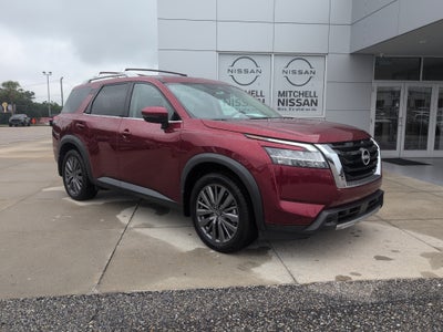 2024 Nissan Pathfinder SL