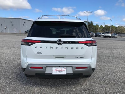 2025 Nissan Pathfinder SL