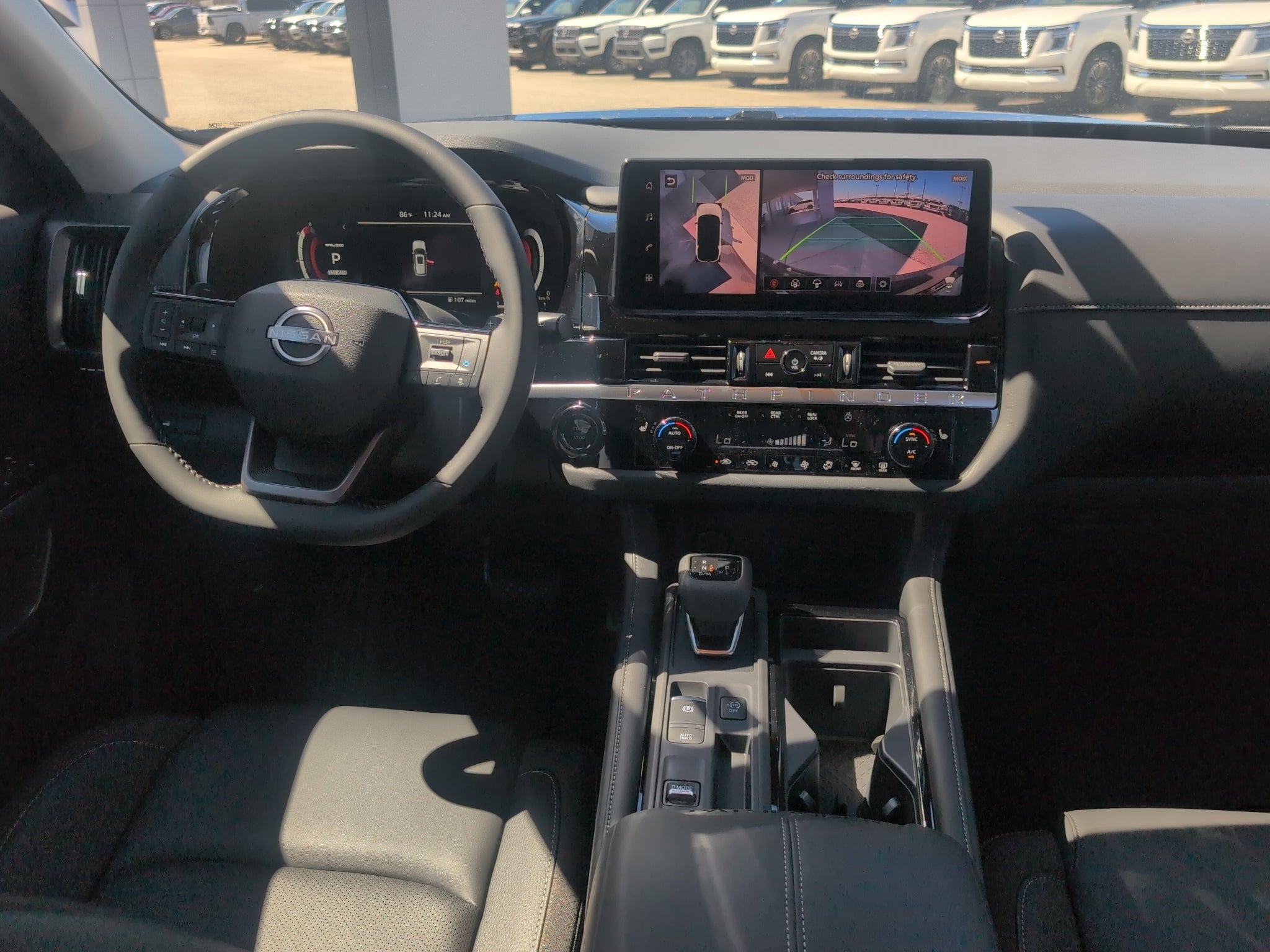 2026 Nissan Pathfinder SL