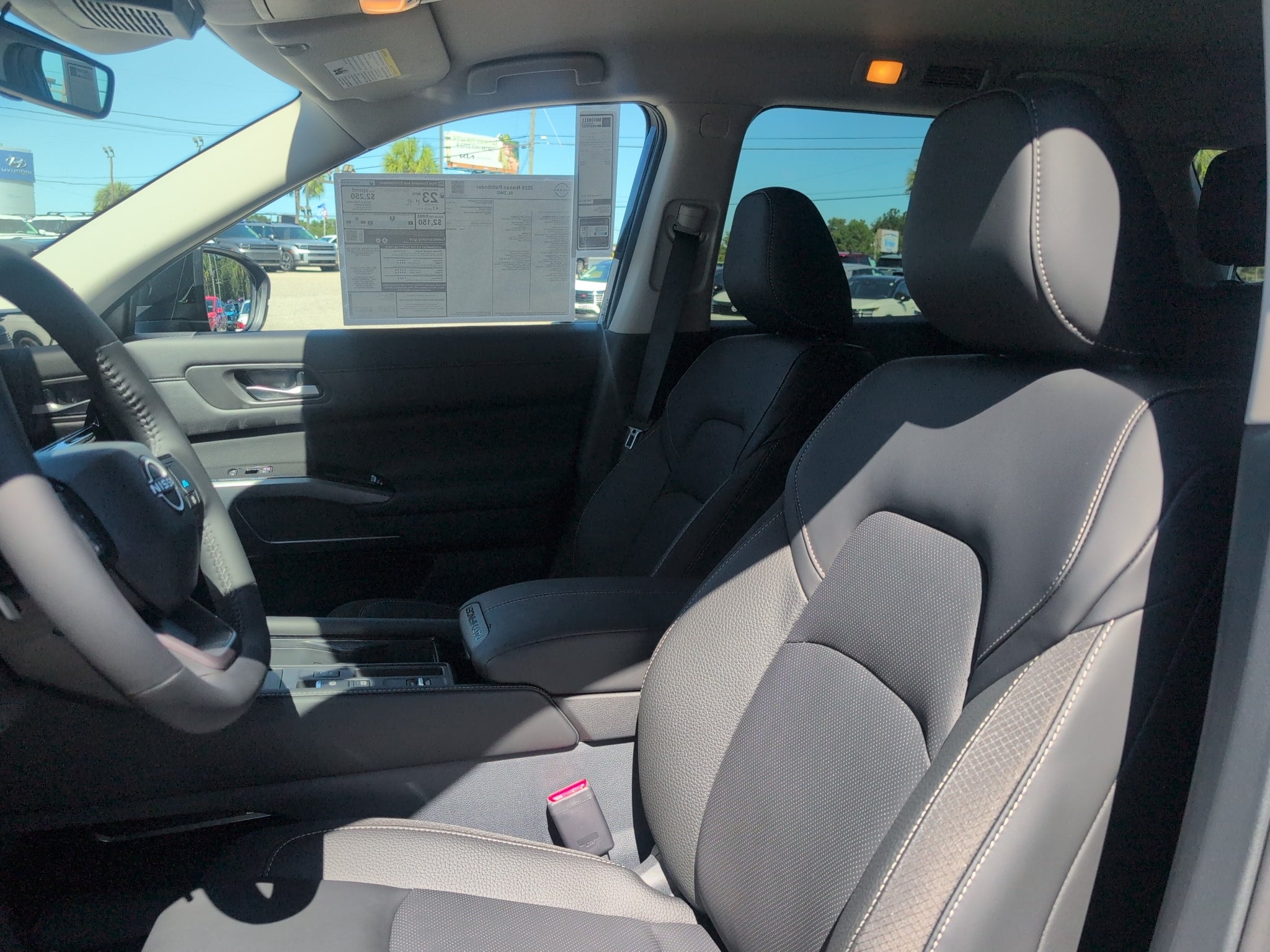 2026 Nissan Pathfinder SL