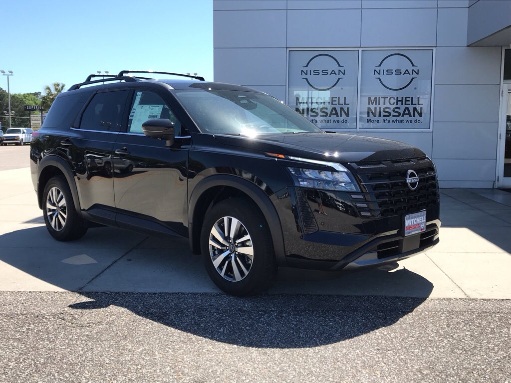 2026 Nissan Pathfinder SL 2WD's photo