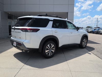 2026 Nissan Pathfinder SL