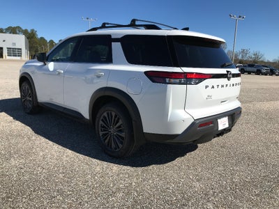 2026 Nissan Pathfinder SL