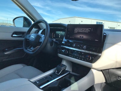 2026 Nissan Pathfinder SL