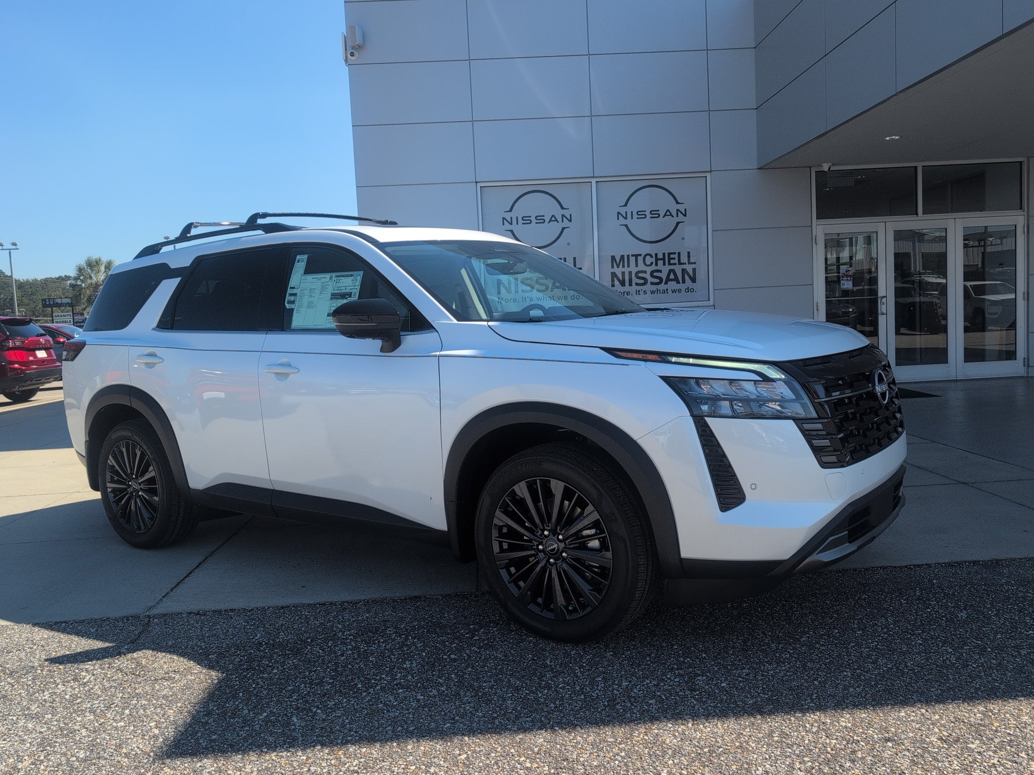 2026 Nissan Pathfinder SL