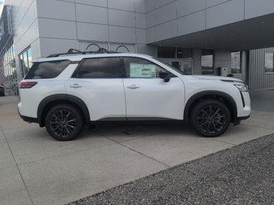2026 Nissan Pathfinder SL