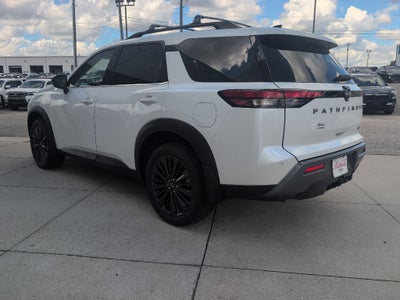 2026 Nissan Pathfinder SL