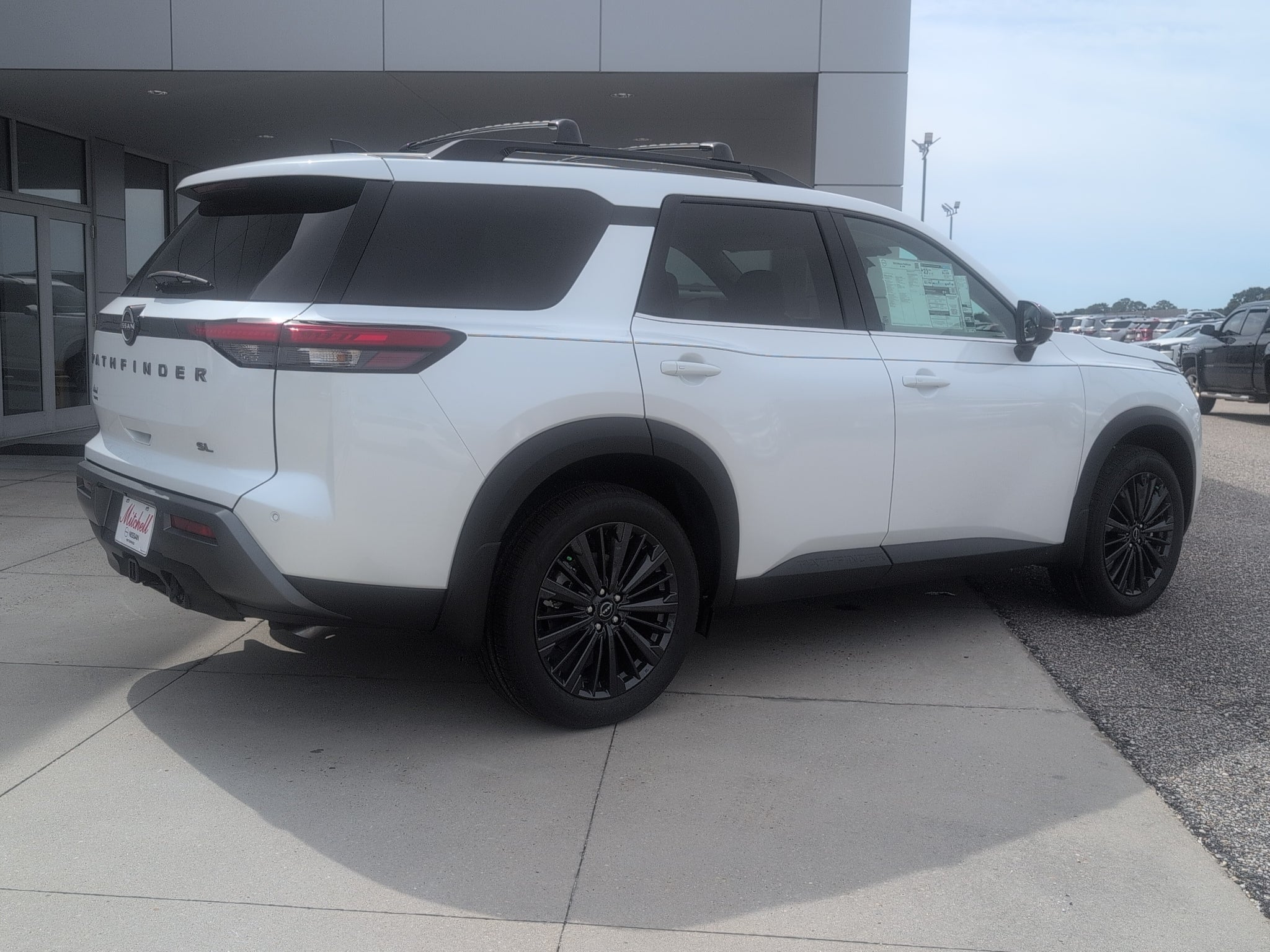 2026 Nissan Pathfinder SL