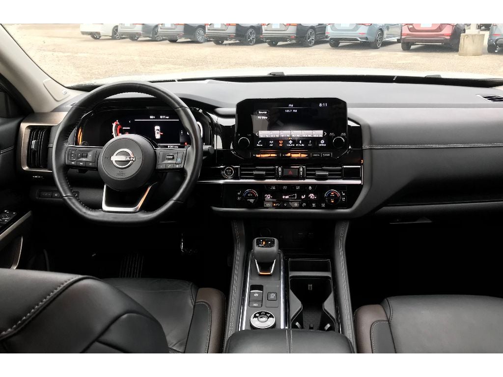 2023 Nissan Pathfinder Platinum