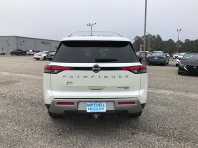 2023 Nissan Pathfinder Platinum