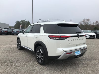 2023 Nissan Pathfinder Platinum
