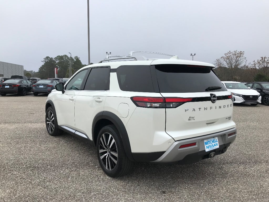 2023 Nissan Pathfinder Platinum