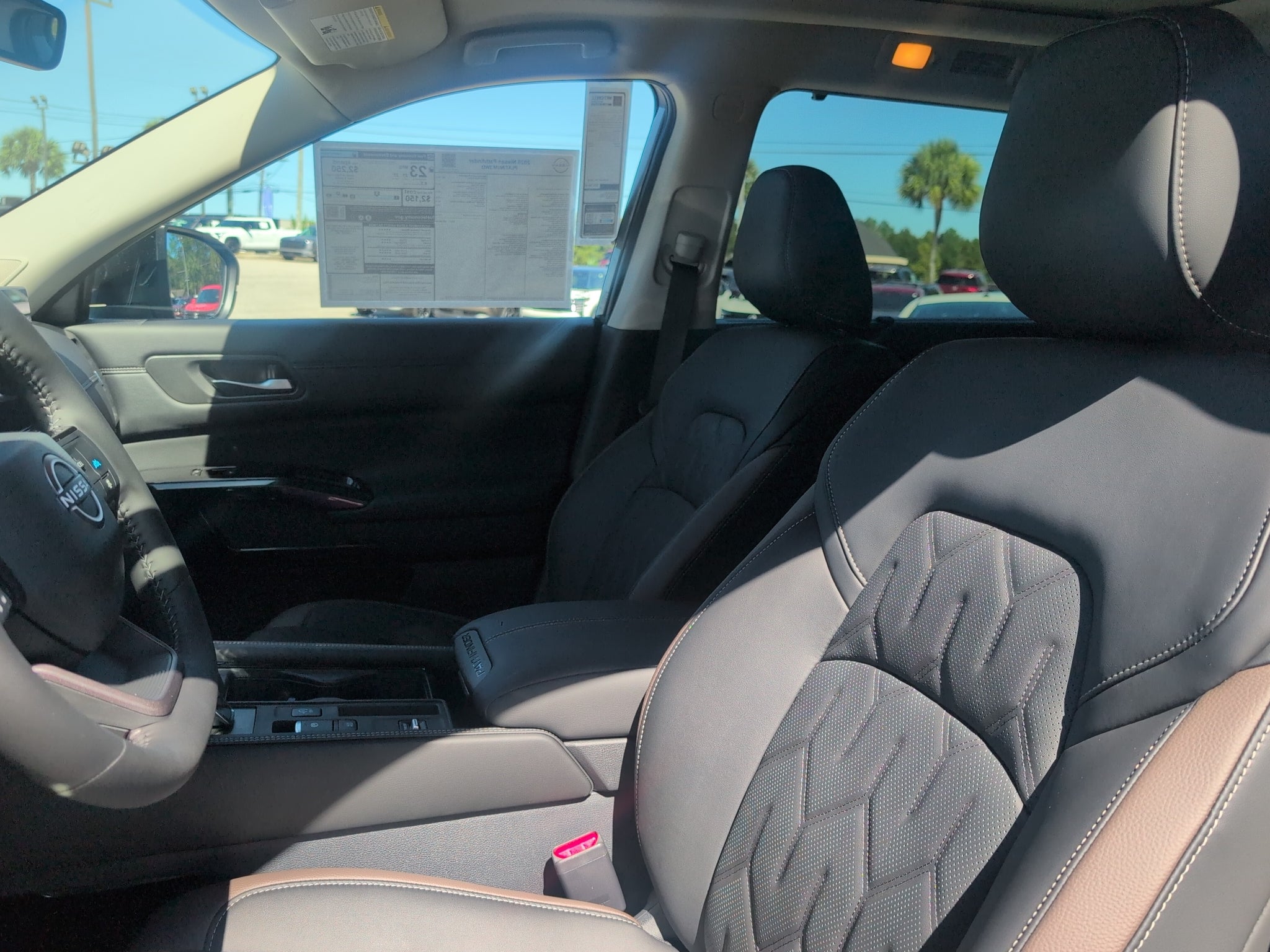 2026 Nissan Pathfinder Platinum