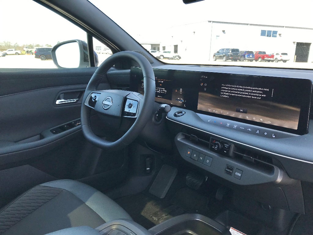 2026 Nissan LEAF Platinum+