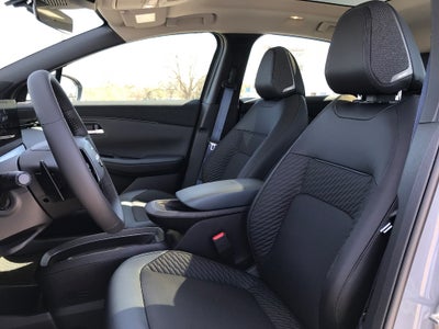 2026 Nissan LEAF Platinum+