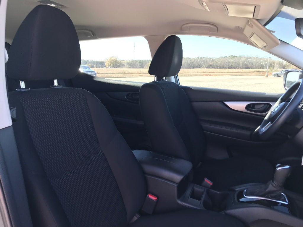 2022 Nissan Rogue Sport S