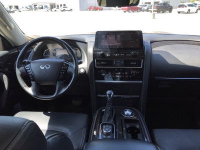 2024 INFINITI QX80 LUXE