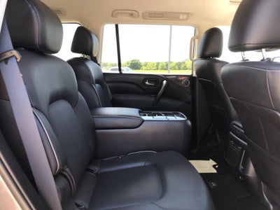 2024 INFINITI QX80 LUXE