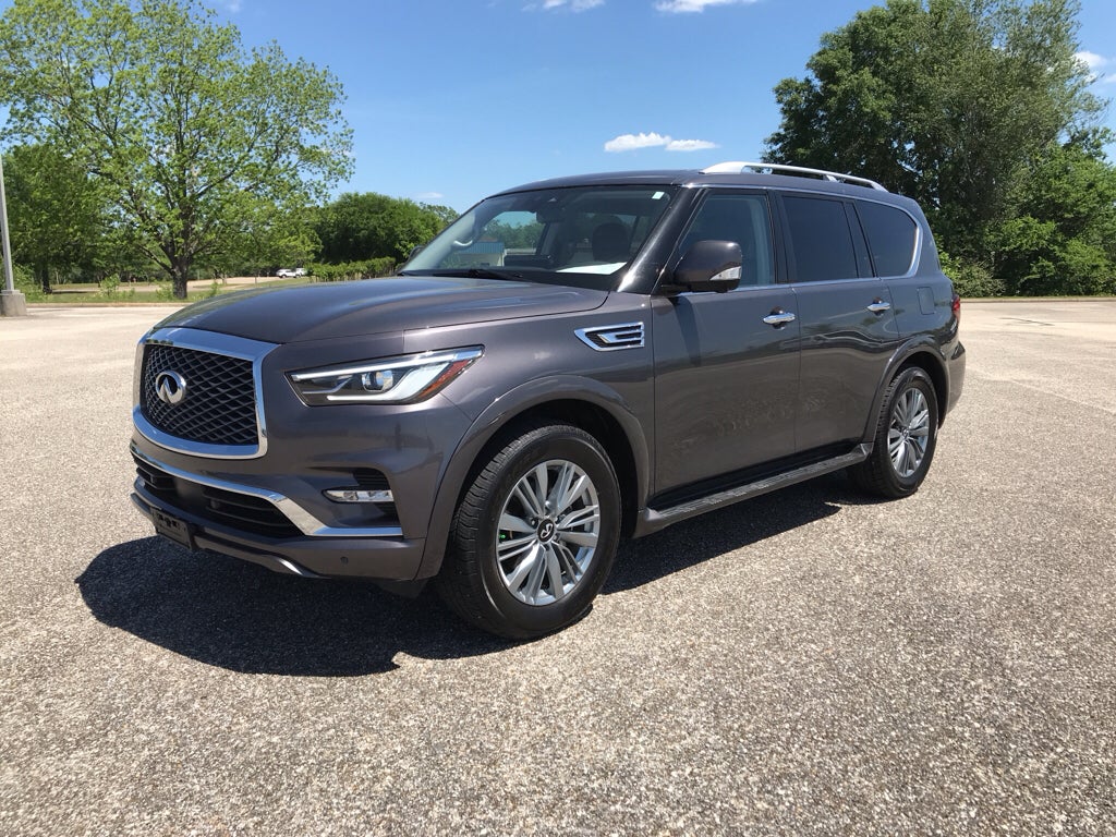 2024 INFINITI QX80 LUXE