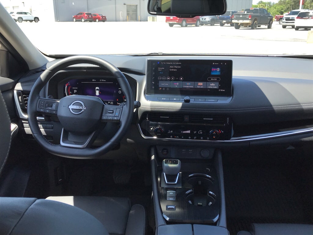 2025 Nissan Rogue SL