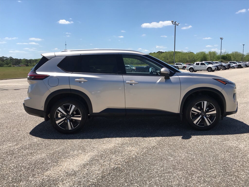 2025 Nissan Rogue SL