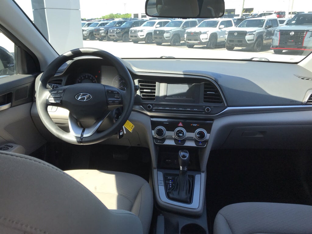 2019 Hyundai Elantra SE