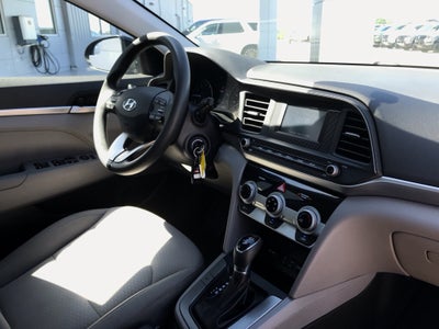 2019 Hyundai Elantra SE