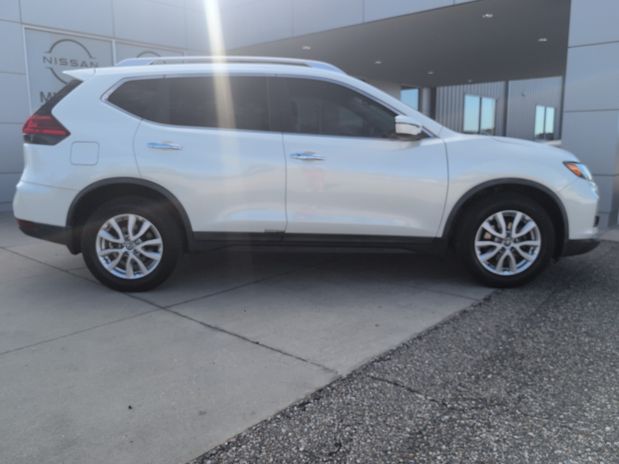 2017 Nissan Rogue SV