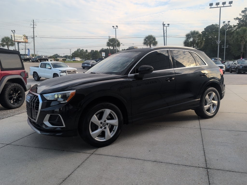 2020 Audi Q3 Premium